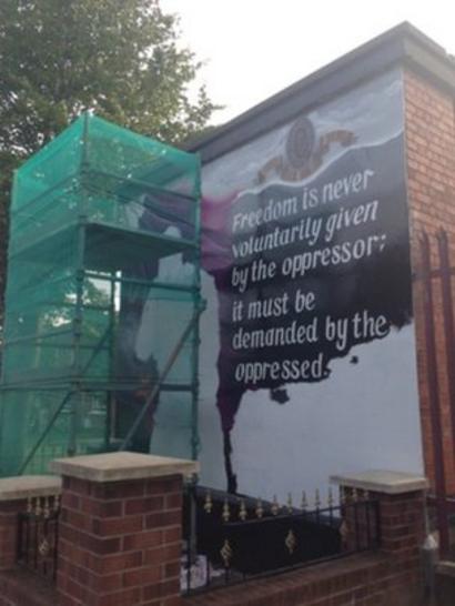 George Best Mural Replaced By Image Of Uvf Gunman Bbc News