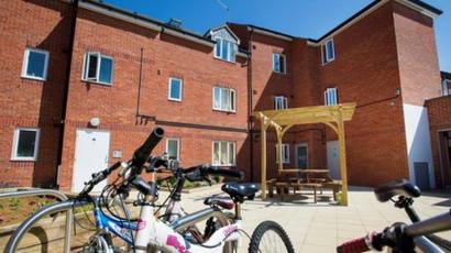 Banbury Foyer Gets 1m Makeover Bbc News