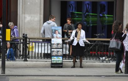 The Jehovah S Witnesses New Tactic Bbc News
