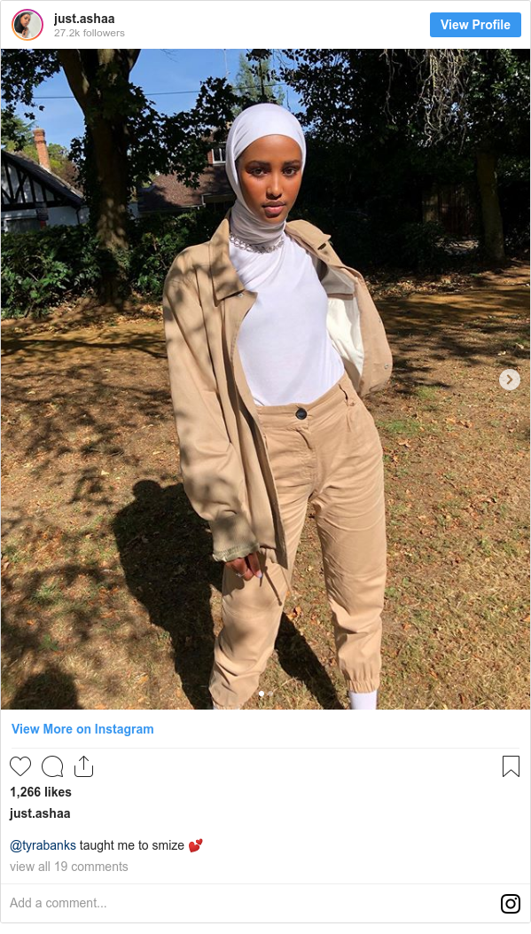 Modest Fashion I Feel Confident And Comfortable Bbc News