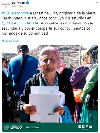 Ernestina Díaz holds her primary school certificate. Mexico, September 2019