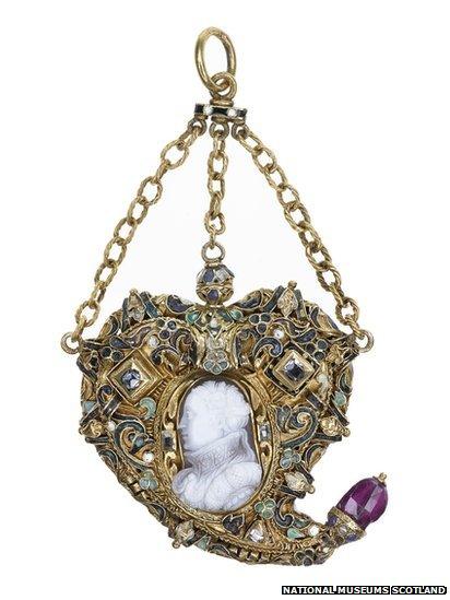 Heart Shaped Cameo Pendant Gold, enamels, chalcedony, diamonds and native cut ruby