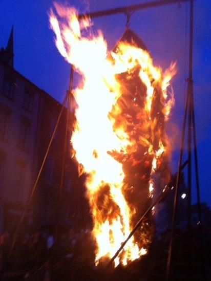 Apprentice Boys Of Derry Stage Lundy s Day Parade BBC News apprentice-boys-of-derry-stage-lundy-s-day-parade-bbc-news