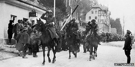 German troops enter Austria