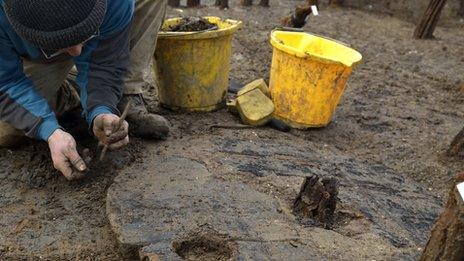 Excavating a Bronze Age wheel