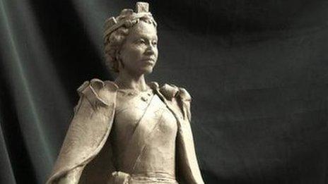 Prototype statue of Queen Elizabeth II