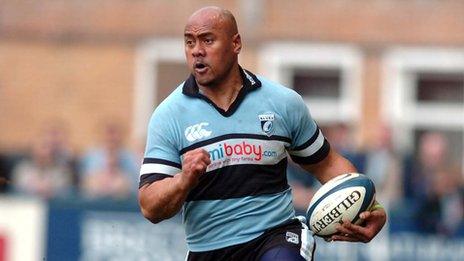 Jonah Lomu in action for Cardiff Blues
