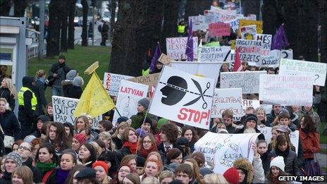 Latvian students protest at government spending cuts