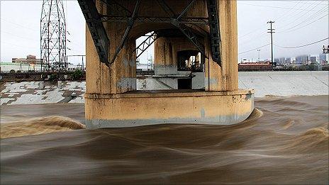 Sixth Street Bridge in downtown LA. Photo: Kevin Break