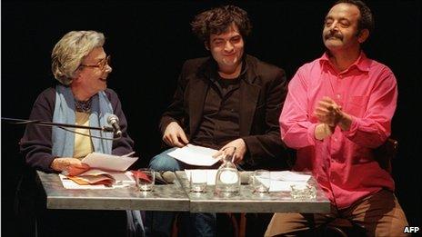 Andree Chedid with her grandson Matthieu (centre) and son Louis (image from 2001)