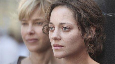 Marion Cotillard with Pascale Arbillot (l) in Little White Lies