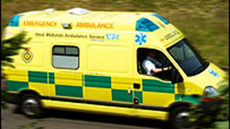 Raised manhole in Bedford causes airbag injury - BBC News