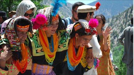 464px x 261px - Pakistan: The free women of Kalash - BBC News