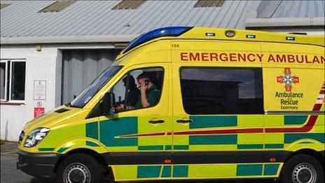 Guernsey States Ambulance Contract Worth £2.6m - BBC News