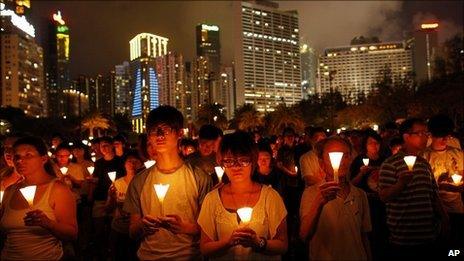 Hong Kong vigil marking anniversary of Tiananmen massacre - 4 June 2011