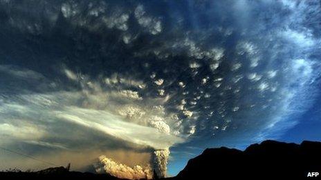 A cloud of ash billowing from Puyehue volcano near Osorno in southern Chile, 870 km south of Santiago, on June 5, 2011