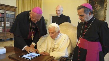 Pope Benedict launches the Vatican's new news and information portal (file image from 28 June 2011)
