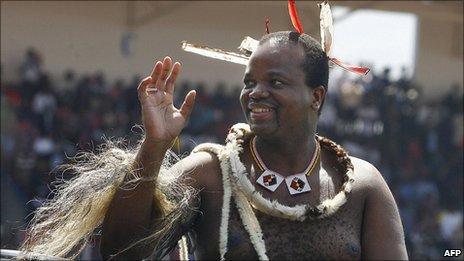 King Mswati III waves at his subjects (September 2008)
