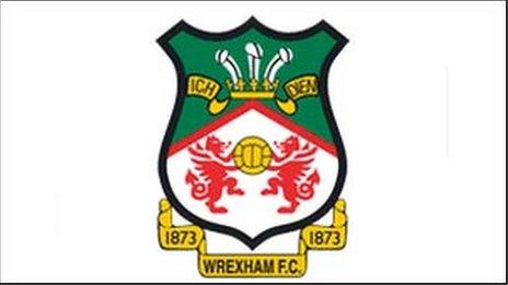 Logo Clwb Pêl-droed Wrecsam