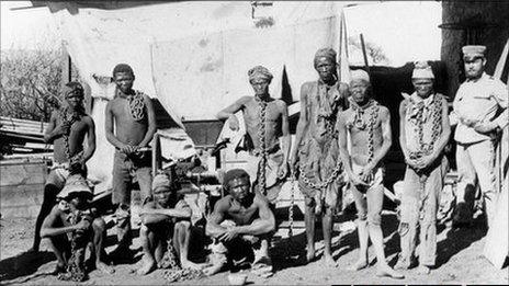 This photo, taken during the 1904-1908 war in Namibia, shows a soldier, probably belonging to German troops, supervising Namibian war prisoners.
