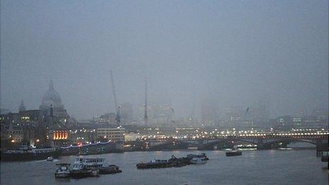 Heavy fog in central London