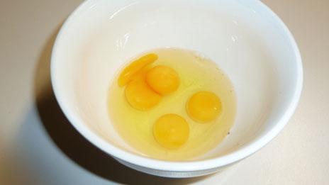 Double-yolk eggs