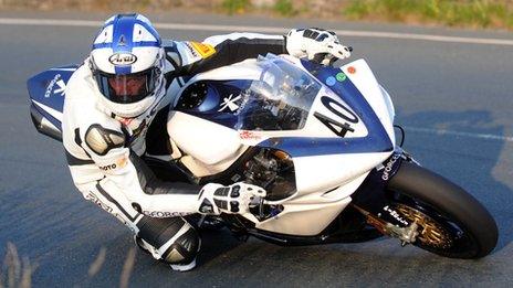 Isle of Man TT: Steve Mercer signs for Millsport Racing - BBC Sport