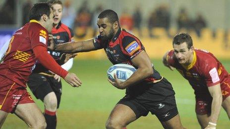Dragons wing Aled Brew finds space in the Perpignan defence