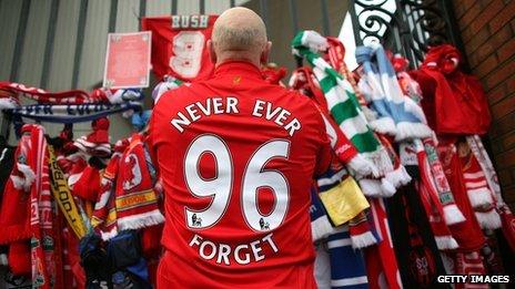 Liverpool fan wearing Justice for 96 shirt