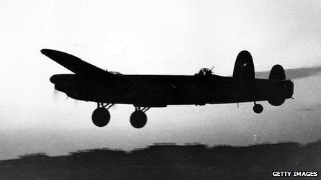 Awyren Lancaster