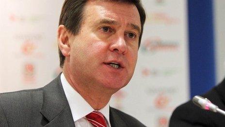 Roger Lewis