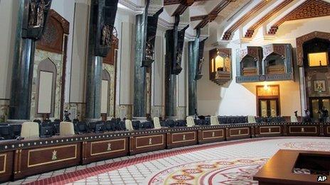 Interior of palace used to host Arab League summit in Baghdad (22 March 2012)