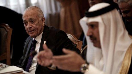 Arab League Secretary General Nabil al-Arabi (left) and Qatari Foreign Minister Sheikh Hamad al-Thani