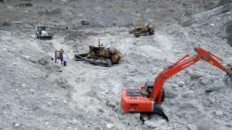 Rescue effort at the scene of the avalanche