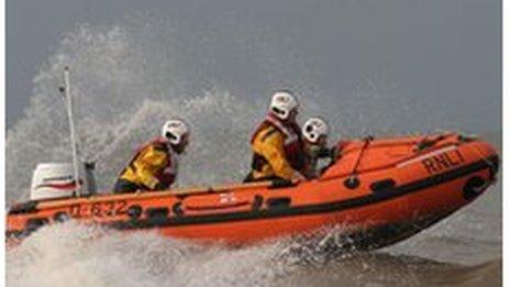 Lifeboat rescue
