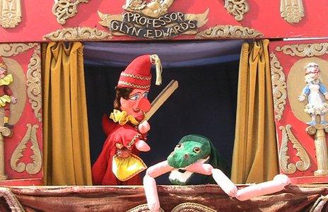 Glyn Edwards' Punch and Judy show (Photo credit: The Fedora Group)