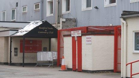 Clwb Canmlwyddiant y Cae Ras