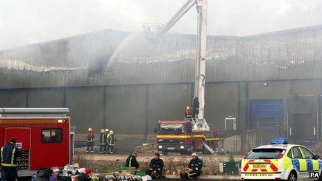 Atherstone fire deaths investigation 'was right thing' - BBC News