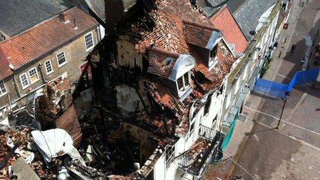 Bury St Edmunds townhouse 'unbelievable' 10 years after fire - BBC News