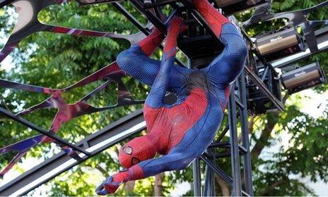 The Amazing Spider-Man swoops on UK box office - BBC News