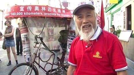 Chen Guanming and his rickshaw