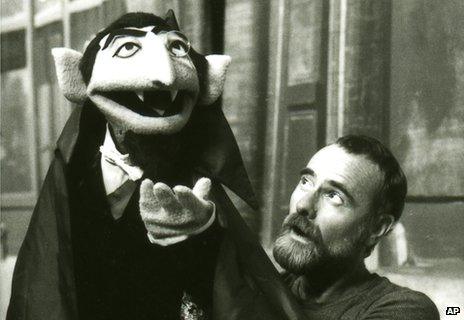 Jerry Nelson with puppet Count von count