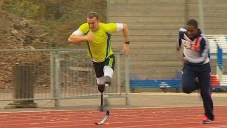 Paralympic runner Richard Whitehead aims for 200m gold