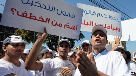 Restaurant owners and employees in Beirut hold a sit-in protest against a ban on smoking in closed public spaces in Lebanon (3 Sept 2012)