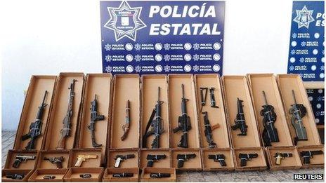 Confiscated weapons on display in Hermosillo, Mexico (7 Sept 2012)