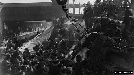 Harrow and Wealdstone train crash of 1952