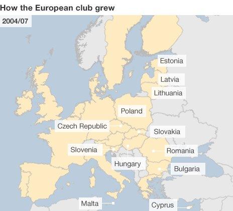 Maps showing growth of the European Union