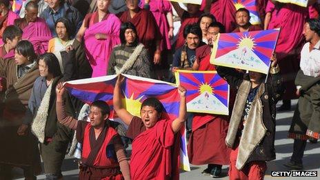 Tibetans protest against Chinese domination