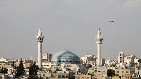 Jordanian military helicopter flies over Amman (11 October 2012)
