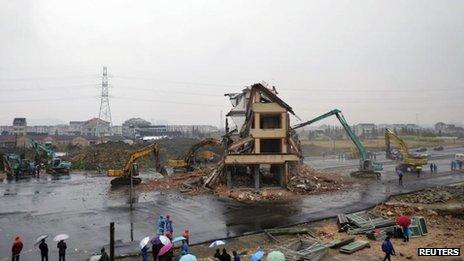 Home demolished in Wenling in China's eastern Zhejiang province, 1 Dec 2012